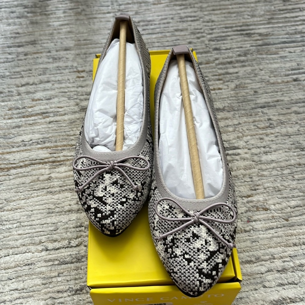 Vince Camuto women flat